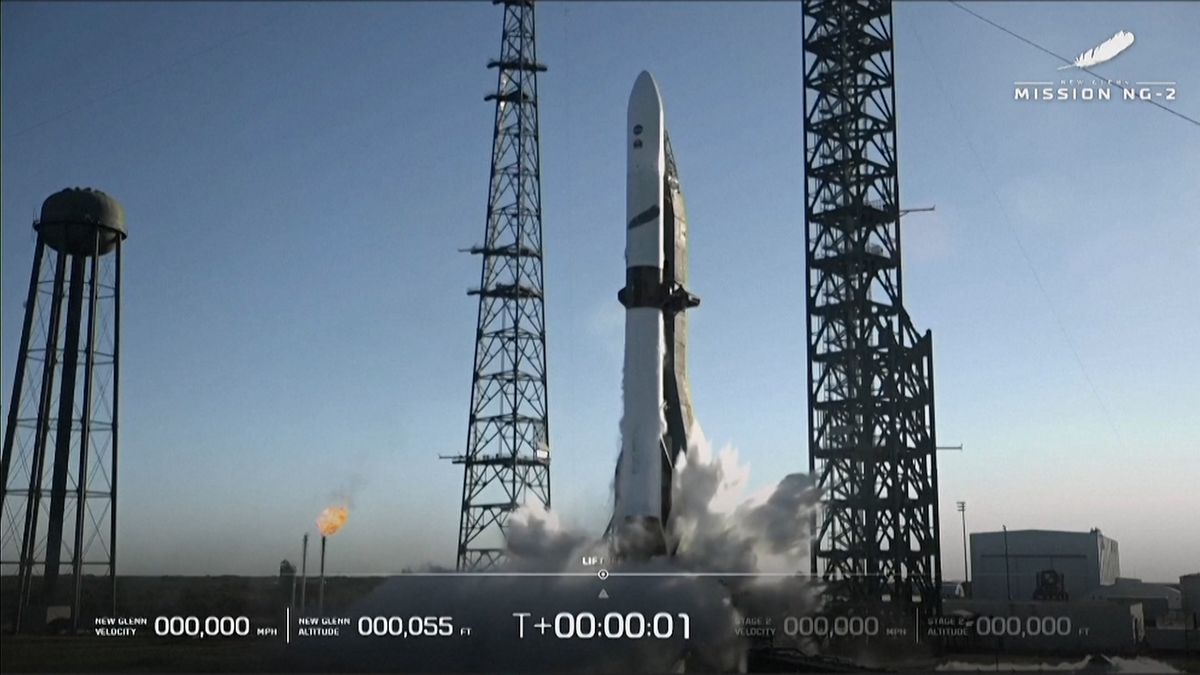 Raketa New Glenn podruhé odstartovala. A hned se sondami, které míří k Marsu